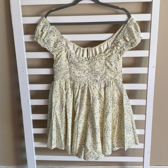 Princess Polly Ruched Waist Off the Shoulder Floral Mini Dress Romper NWT - Picture 5 of 17